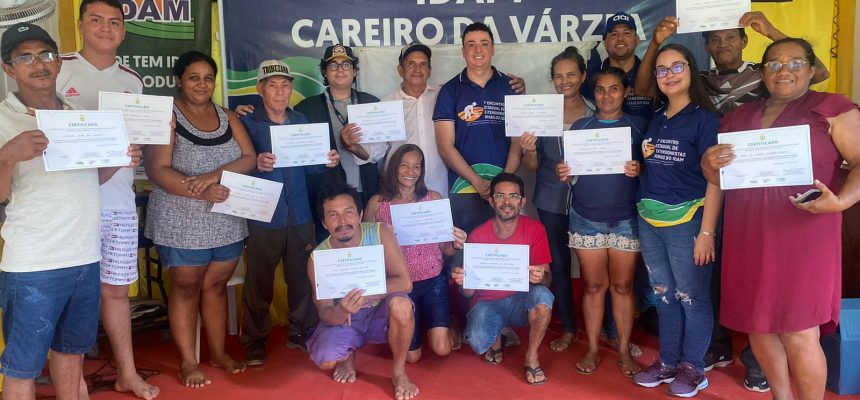 Agricultores familiares de Rio Preto da Eva e Anamã (distantes 57 e 165 quilômetros de Manaus, respectivamente) participarão de capacitações em Associativismo e Cooperativismo, que serão realizadas pelo Instituto de Desenvolvimento Agropecuário e Florestal Sustentável do Estado do Amazonas (Idam), nos municípios. A iniciativa tem o objetivo de incentivar a organização coletiva para o desenvolvimento do setor primário no estado.